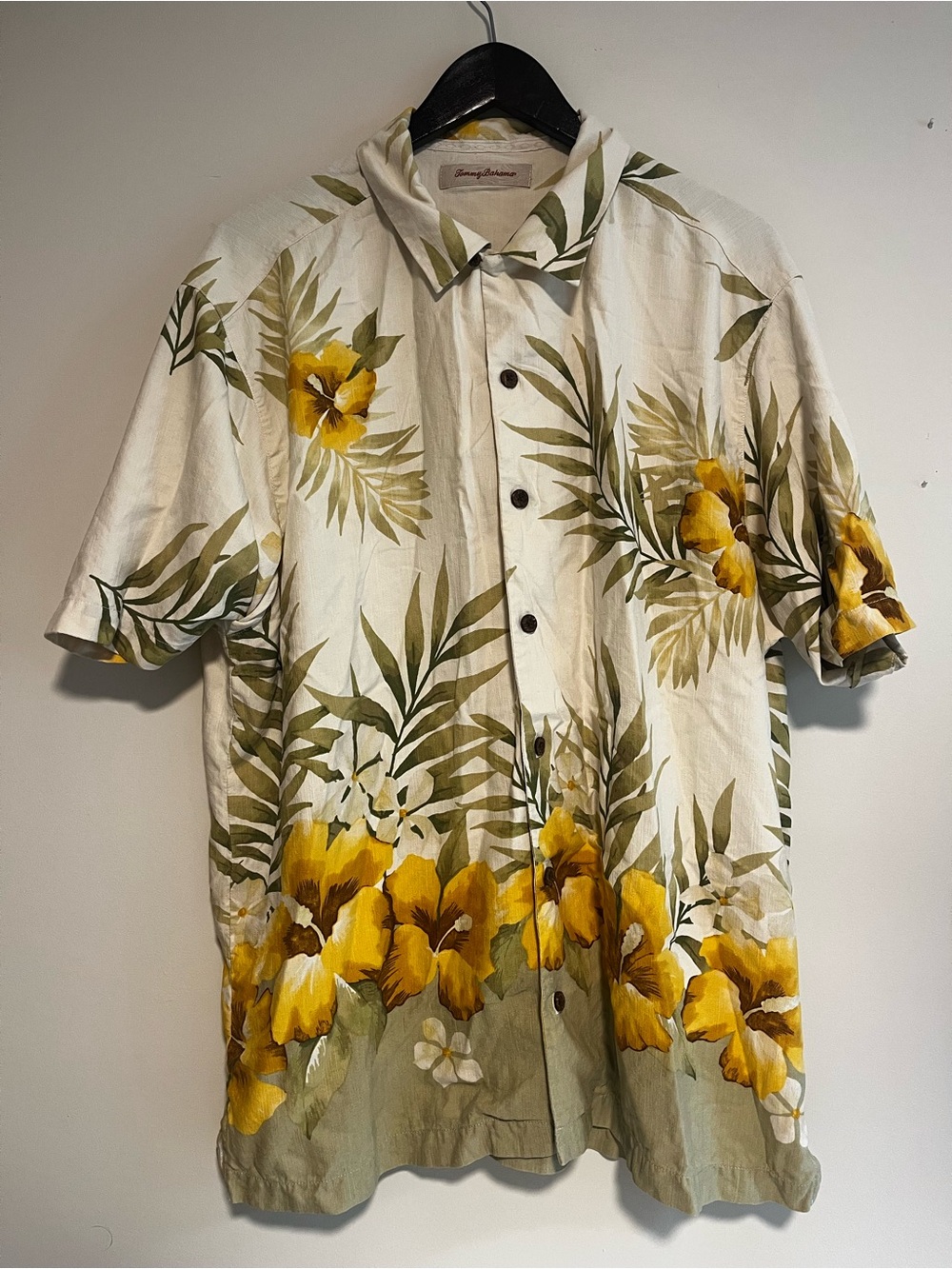 Tommy Bahama 100% Silk Hawaiian Dad Shirt